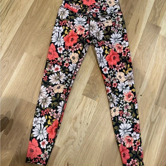 Beyond Yoga Printed High-Waisted Midi Legging xs - Picture 3 of 4